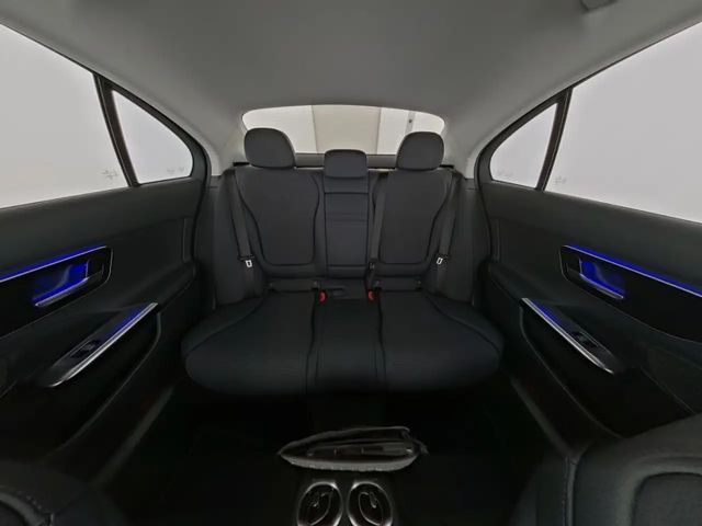 Mercedes-Benz C 200 AVANTGARDE Sedan