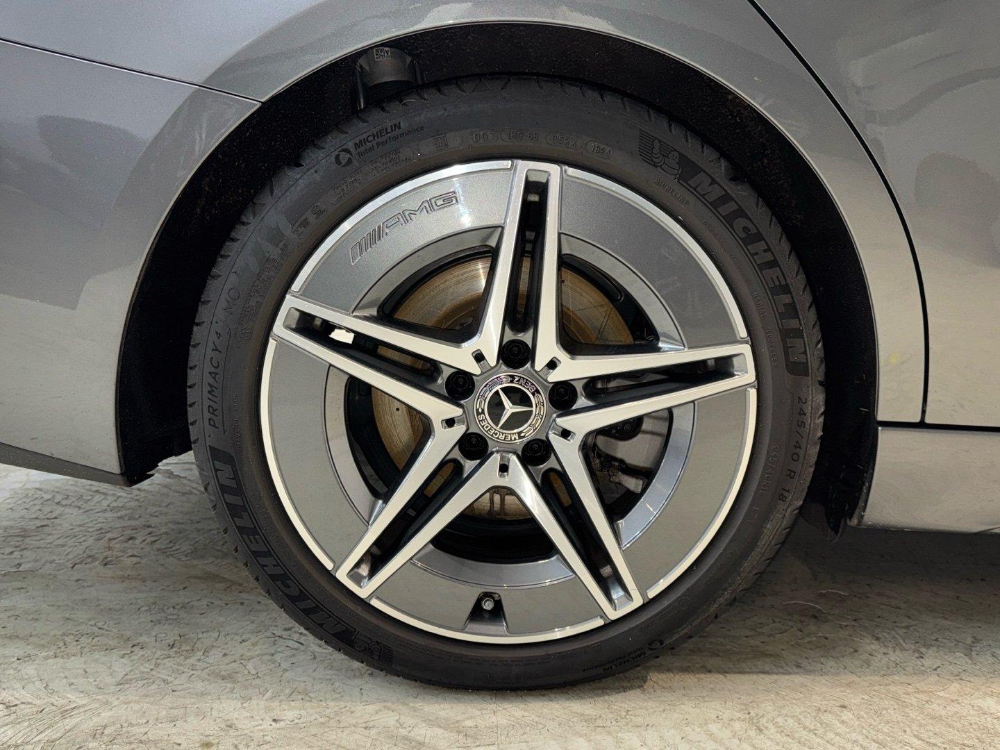 Mercedes-Benz C 180 AMG Line Estate