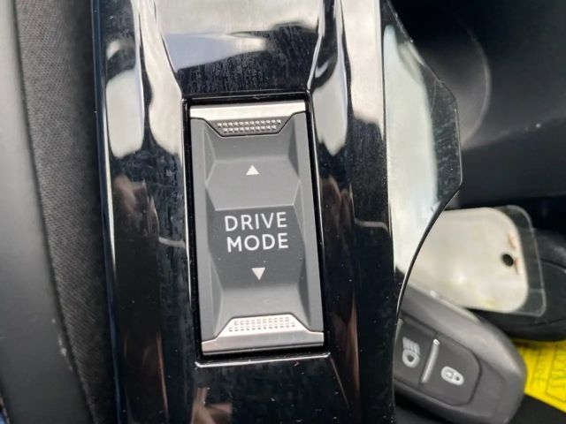 Peugeot 2008 ALL PT 100