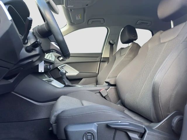 Audi Q3 35 TDI S-Tronic