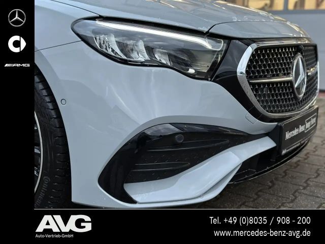 Mercedes-Benz E 220 AMG Line E 220 d Sedan