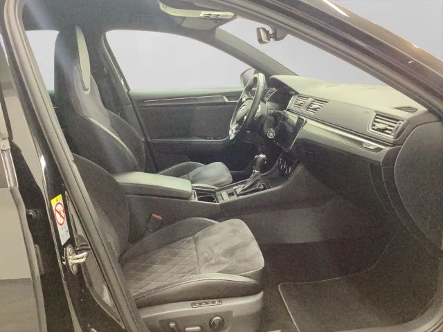 Skoda Superb 2.0 TSI Combi Sportline