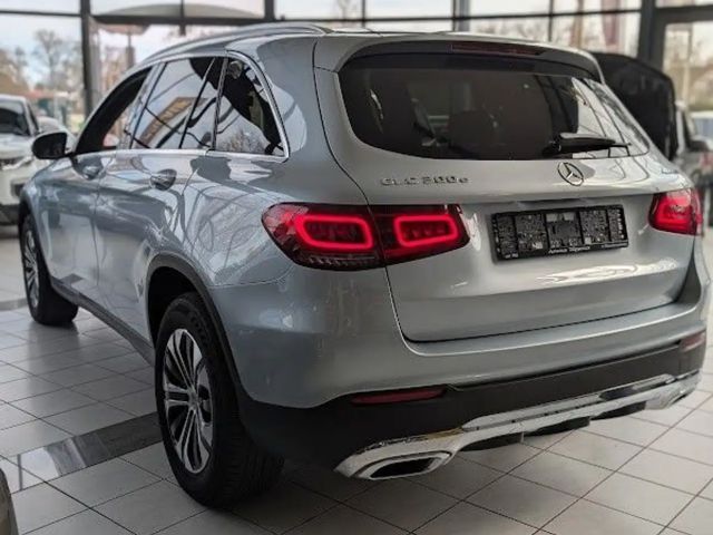 Mercedes-Benz GLC 300 4MATIC GLC 300 e
