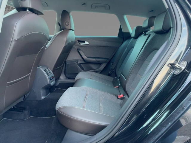 Seat Leon 1.5 eTSI DSG Sportstourer Xcellence