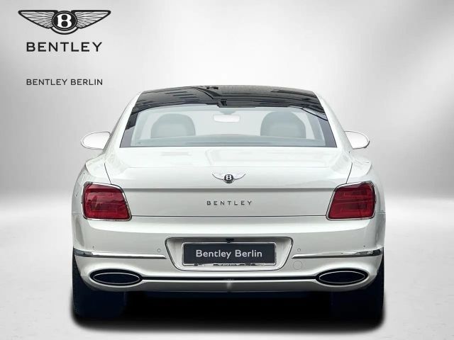Bentley Flying Spur Hybrid V8