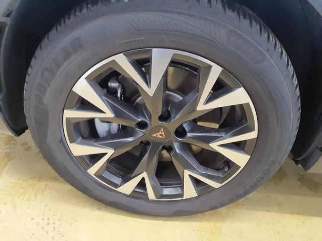 Cupra Terramar 1.5 e-Hybrid