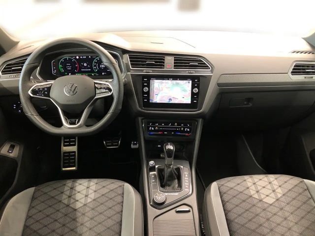 Volkswagen Tiguan 4Motion R-Line