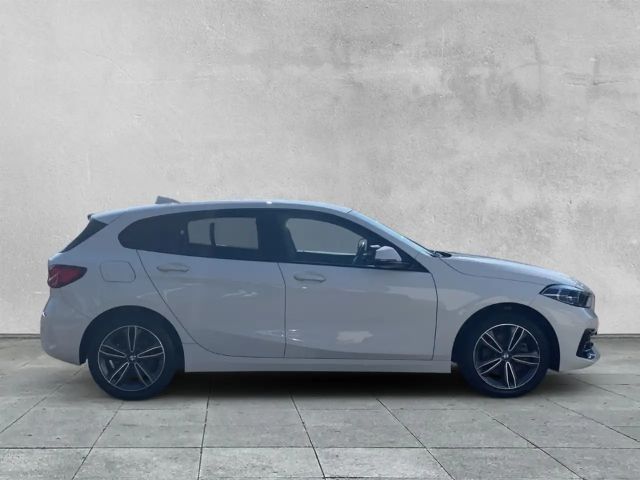 BMW 116 116i Sedan Sport Line