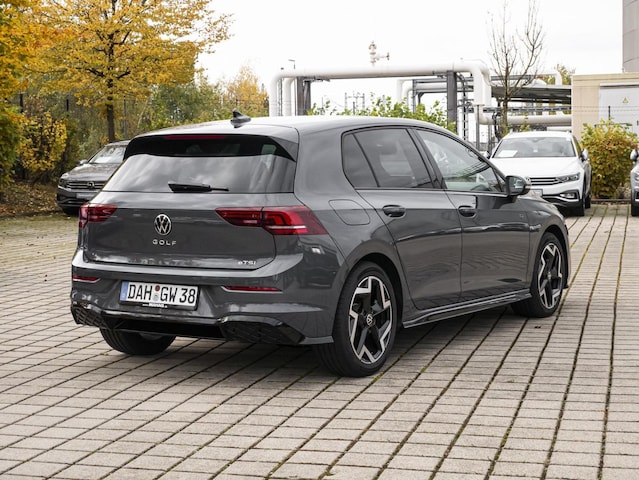 Volkswagen Golf 1.5 eTSI DSG Golf VIII R-Line