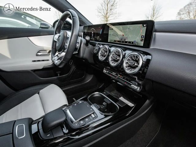 Mercedes-Benz CLA 35 AMG AMG Line Coupé