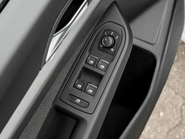 Volkswagen Golf 1.5 TSI Golf VIII Life