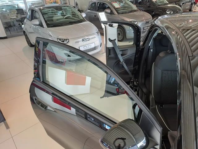 Fiat 500e 42 kWh