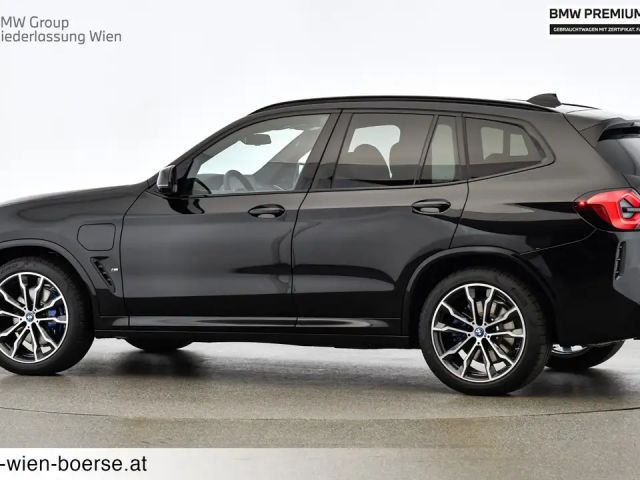 BMW X3 xDrive30e