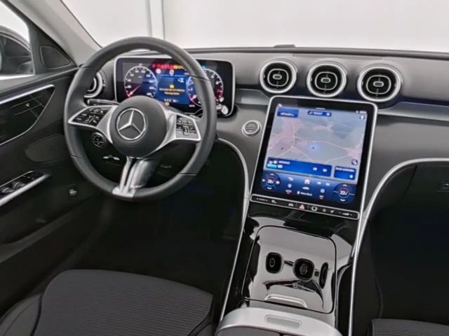 Mercedes-Benz C 180 AVANTGARDE Sedan
