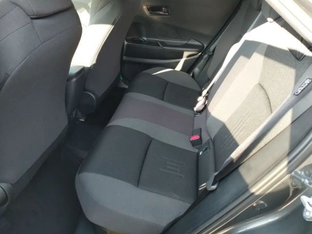 Toyota C-HR Plug-in Team D