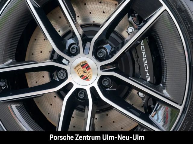 Porsche 992 4 Cabrio Carrera GTS