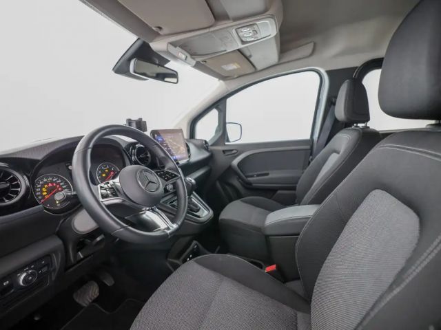 Mercedes-Benz T 180 T 180 Standard Aut. 5 Sitze Navi Cam SHZ LED