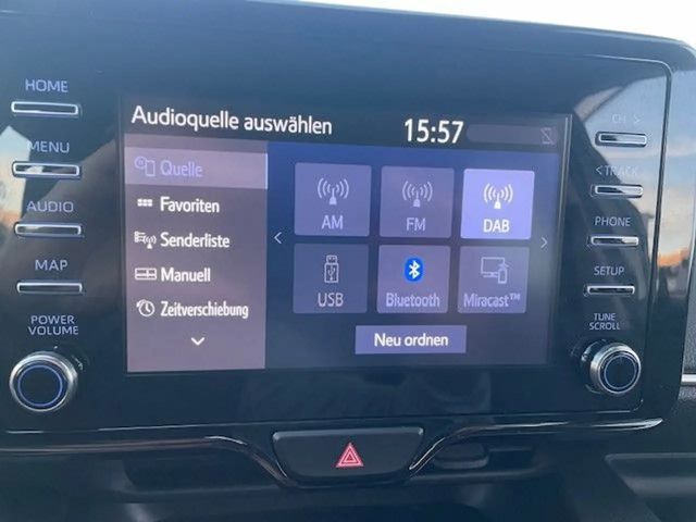 Toyota Yaris Hatchback Hybride Team D