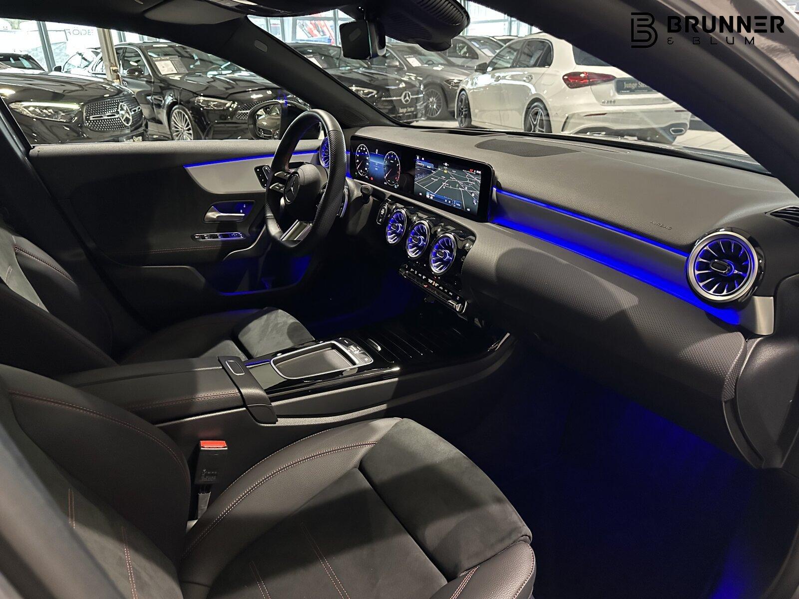 Mercedes-Benz A 250 4MATIC AMG Line