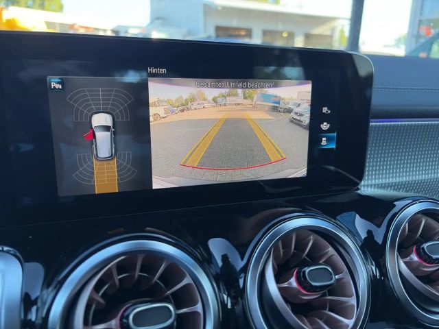 Mercedes-Benz EQB 300 4MATIC Electric Art