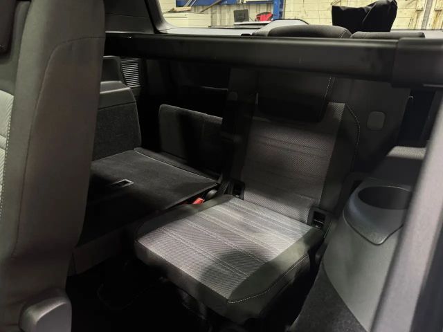 Volkswagen Touran 2.0 TDI DSG R-Line Style