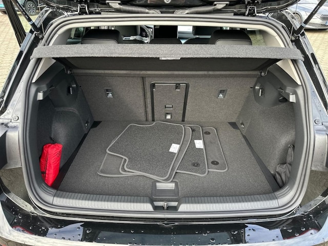 Volkswagen Golf 1.5 TSI Golf VIII Plus