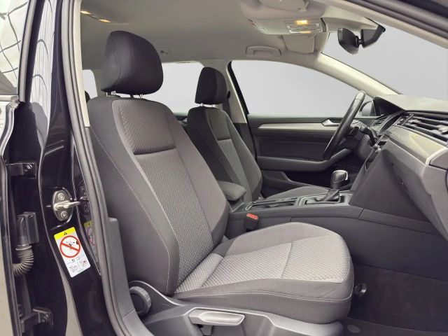 Volkswagen Passat 1.5 TSI DSG Variant