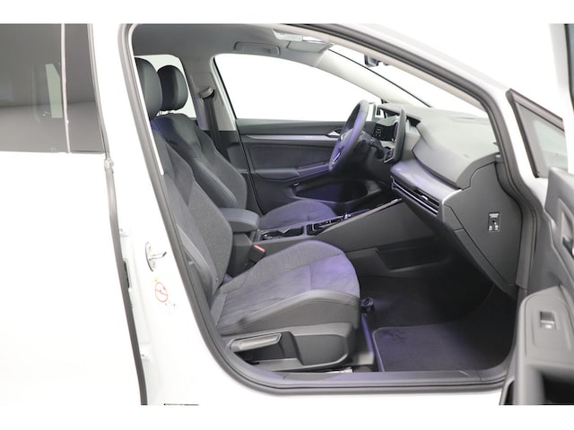 Volkswagen Golf 1.5 eTSI DSG Style Variant