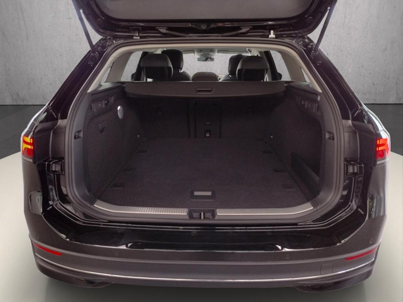 Volkswagen Passat 1.5 eTSI Business DSG Variant