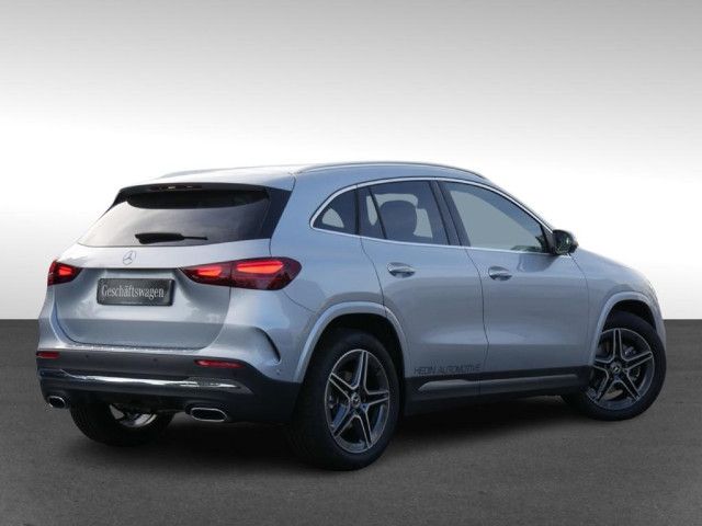 Mercedes-Benz GLA 200 AMG Line