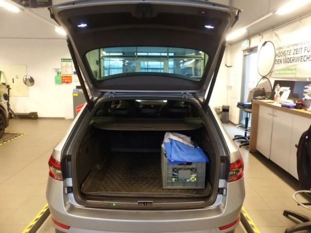 Skoda Superb 1.4 TSI Combi Sportline iV