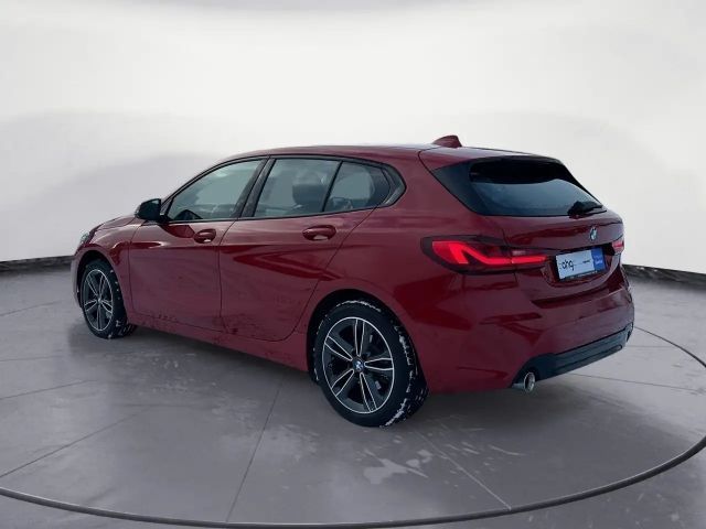 BMW 118 118i Sedan Sport Line