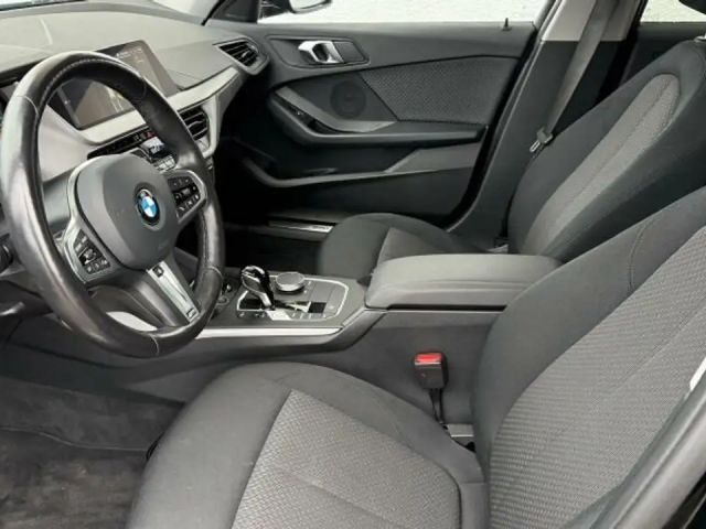 BMW 118 118d Advantage pakket Sedan