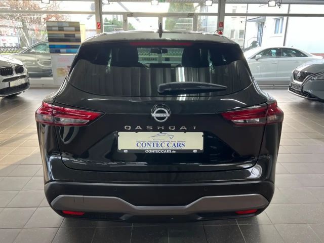 Nissan Qashqai 1.3 Connecta LED+KEYLESS+360°+ACC+VC.