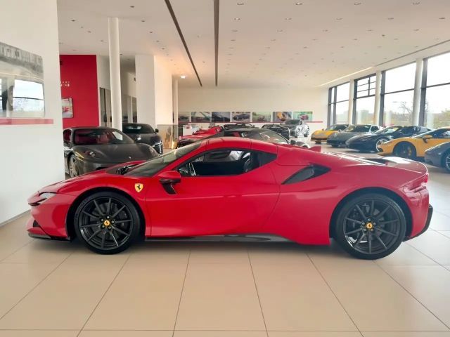 Ferrari SF90 Spider
