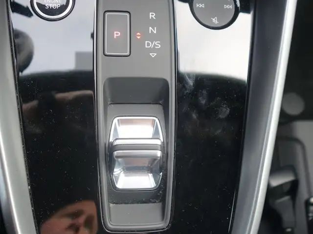 Audi A3 30 TFSI S-Tronic Sedan