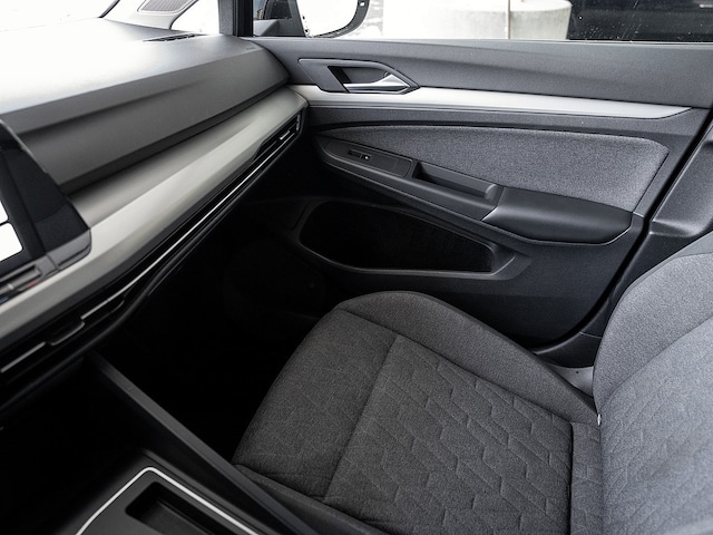 Volkswagen Golf 1.5 eTSI DSG Golf VIII Move