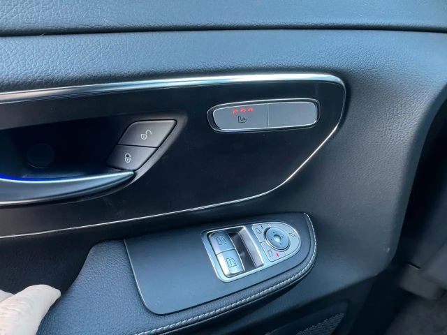 Mercedes-Benz V 300 V 300 d