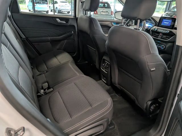 Ford Kuga AWD Hybrid Titanium