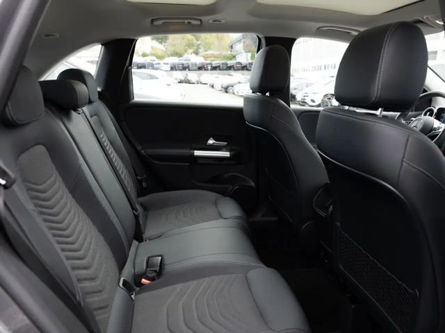 Mercedes-Benz B 200 Progressive