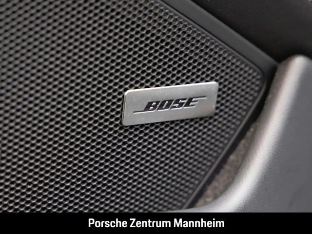 Porsche 911 4 Coupé GTS Targa