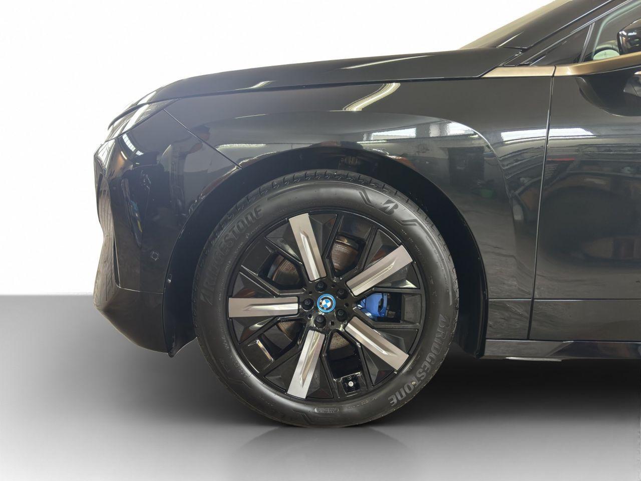 BMW iX xDrive50