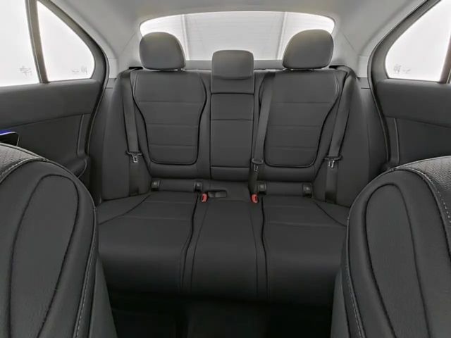 Mercedes-Benz C 180 AVANTGARDE Sedan