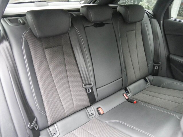 Audi A4 40 TDI Avant Quattro S-Line S-Tronic