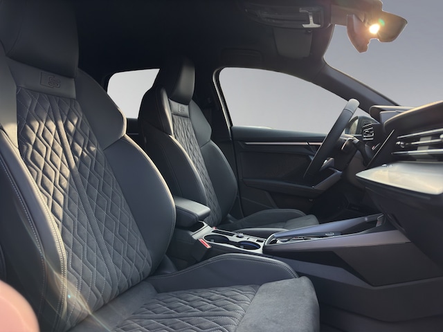 Audi A3 35 TFSI S-Line S-Tronic Sportback