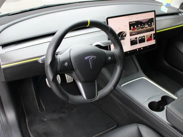 Tesla Model 3 AWD Performance