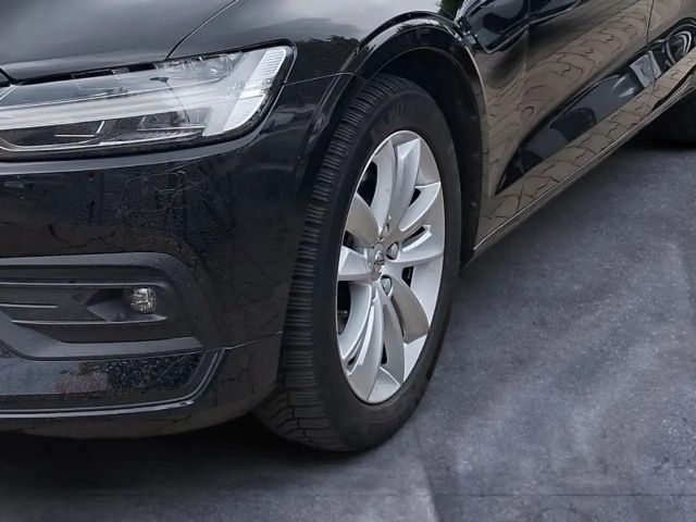 Volvo V60 Momentum