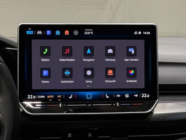 Volkswagen Golf 1.5 eTSI DSG R-Line