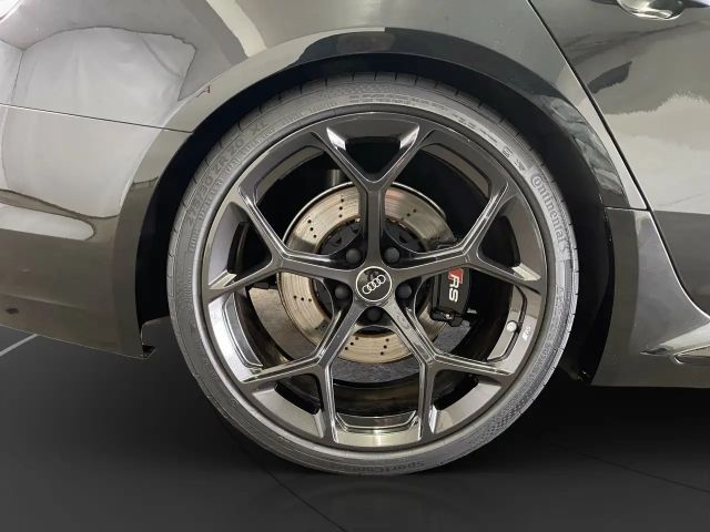 Audi RS4 Avant Competition