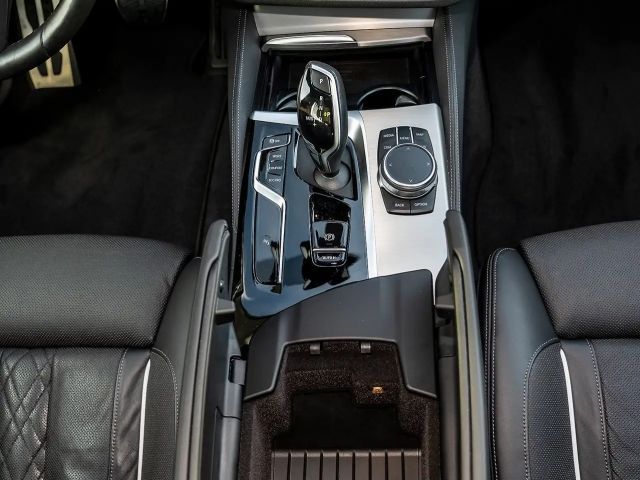 BMW 520 520d M-Sport Touring xDrive